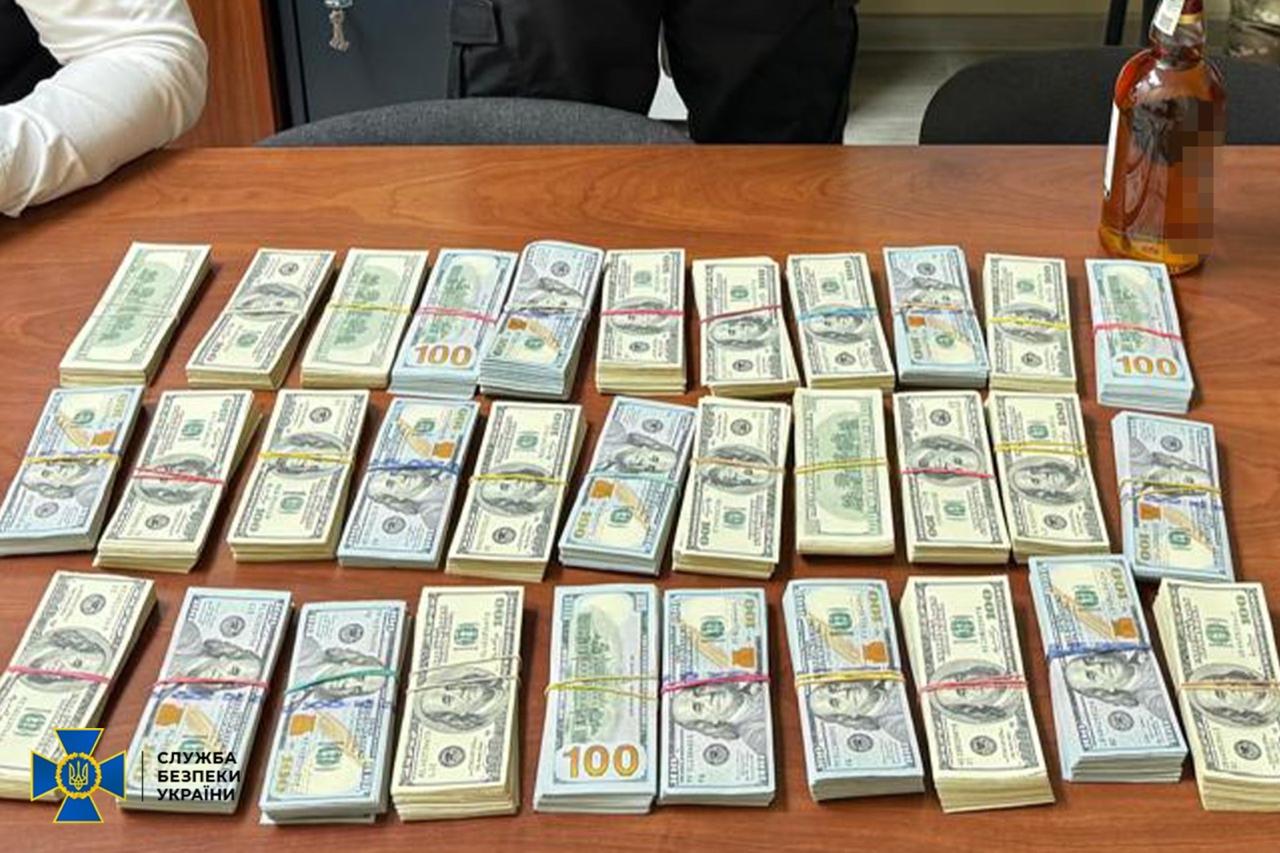 Внутрішня безпека СБУ викрила високопосадовців ЗСУ та СБУ на розкраданні оборонних коштів - 25.02.2026