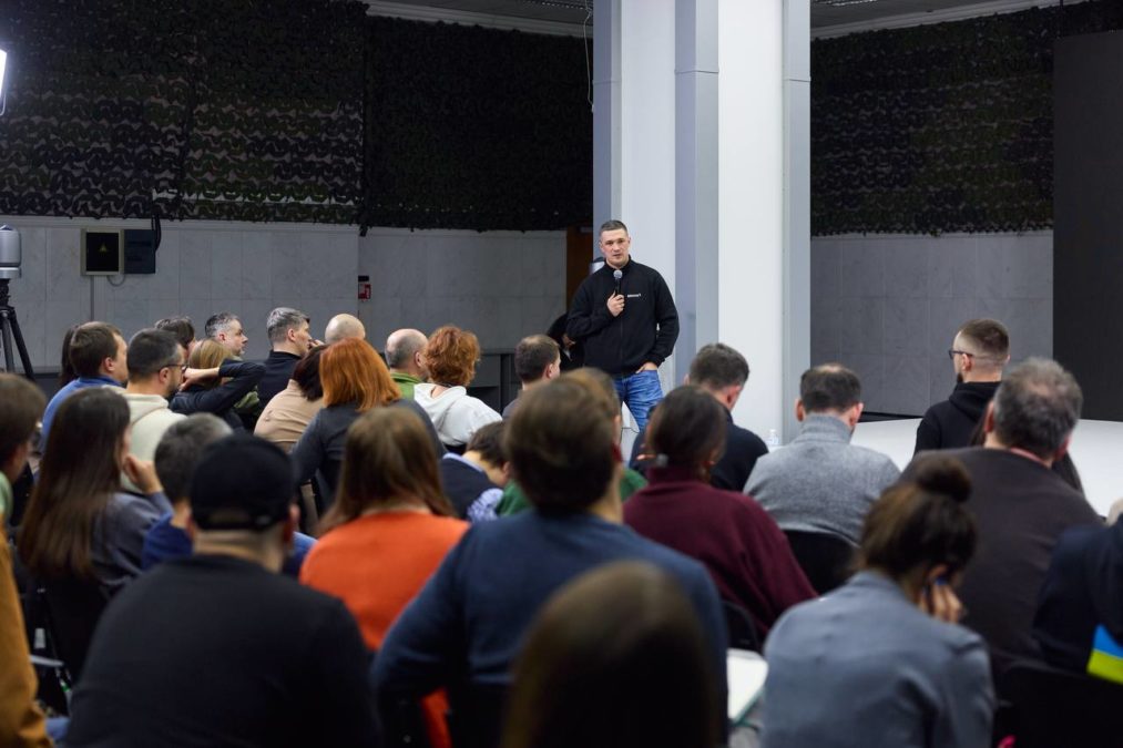 Михайло Федоров: росію фактично позбавили зв’язку через вимкнення Starlink