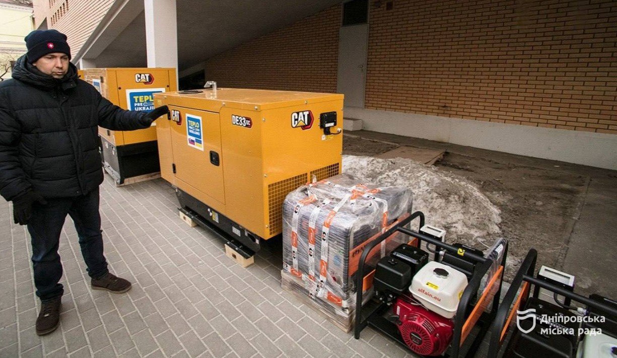 Дніпро отримав 11 засобів резервного енергоживлення від Словаччини: міжнародна підтримка для енергостійкості міста