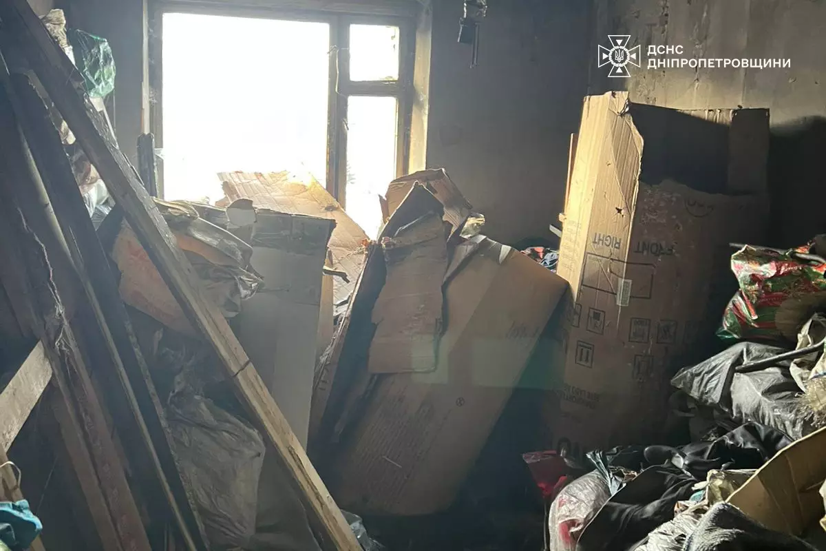 У Дніпрі спалахнула пожежа в квартирі дев’ятиповерхівки - 01.02.2026