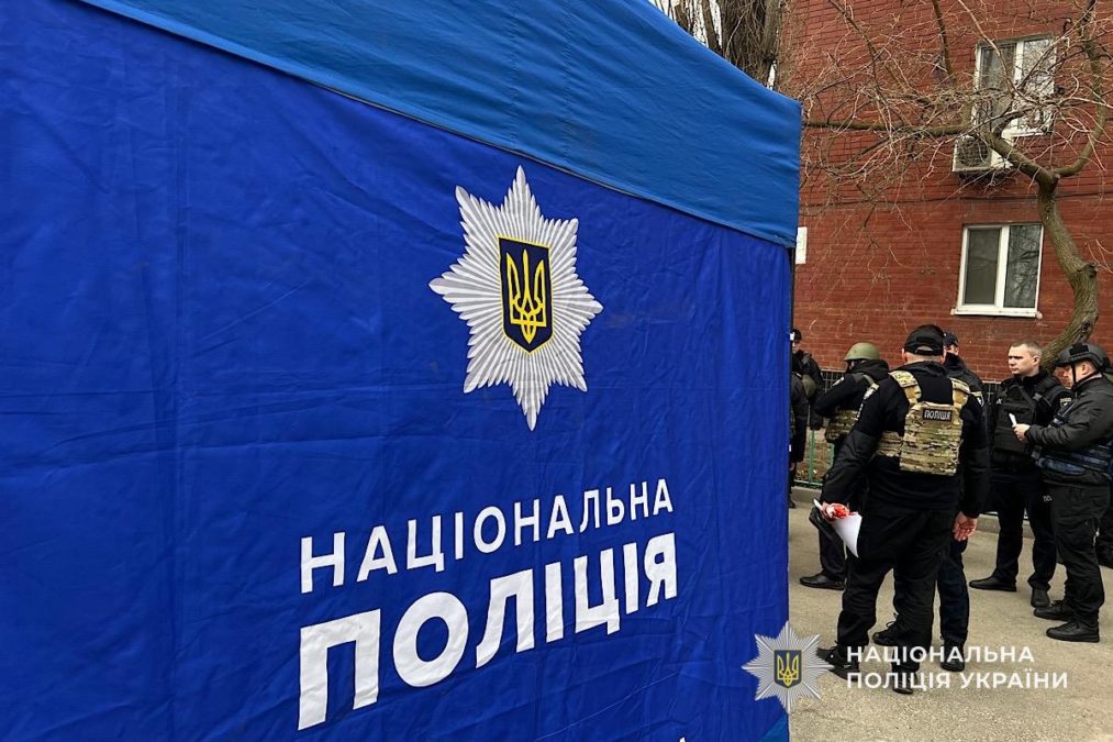 Дніпро після ворожої атаки: поліція документує наслідки та допомагає постраждалим - 24.03.2026