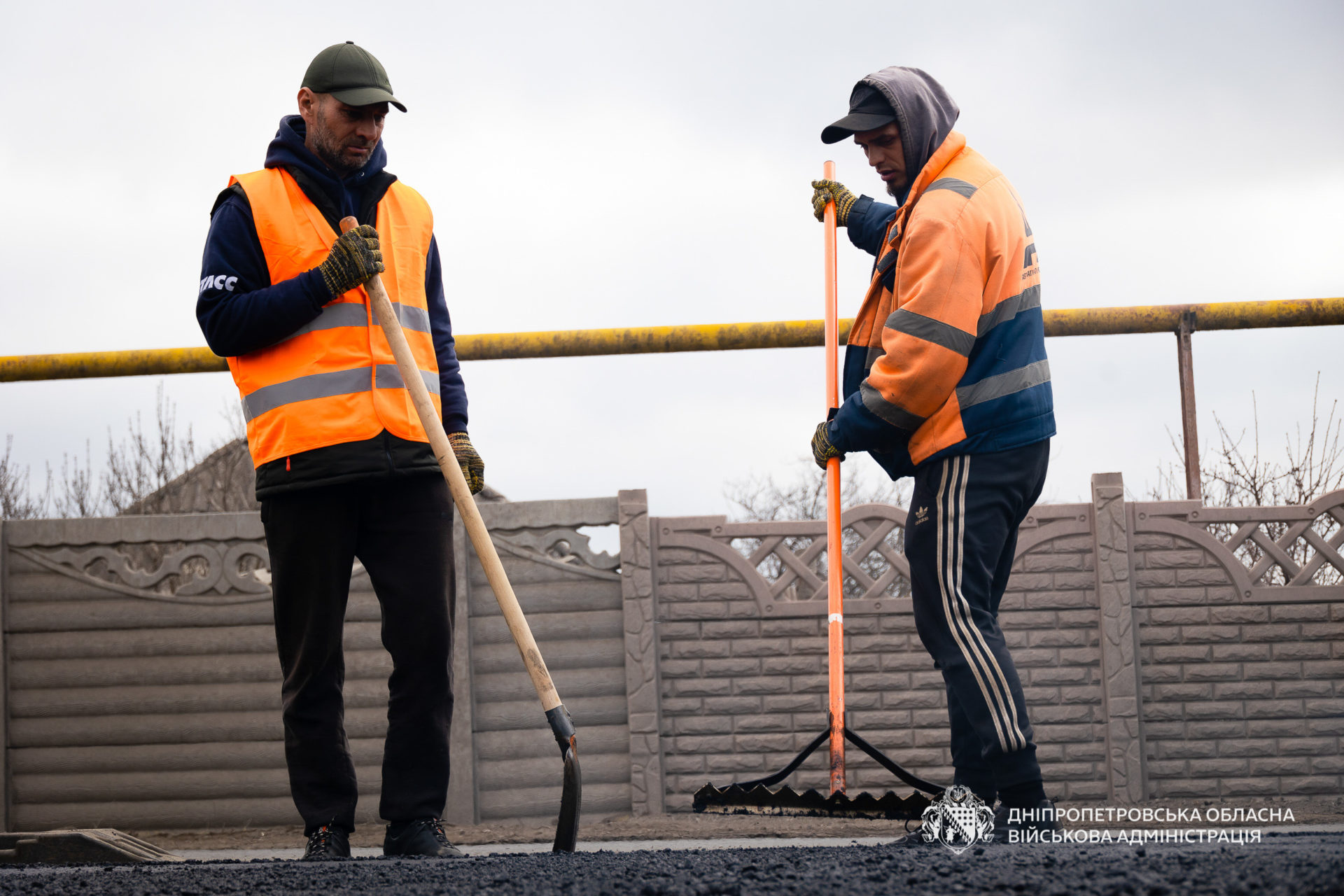 У Дніпровському районі оновлюють державну дорогу - 23.03.2026