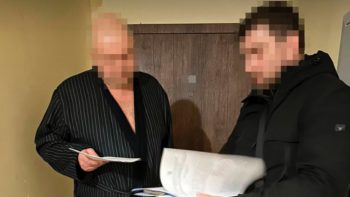 розкрадання коштів на оборонному заводі Дніпропетровщини - 12.03.2026