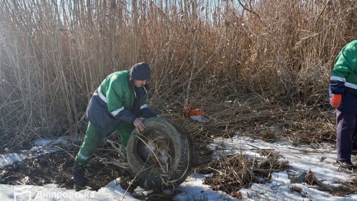 Сезонні роботи у сквері Прибережний у Дніпрі