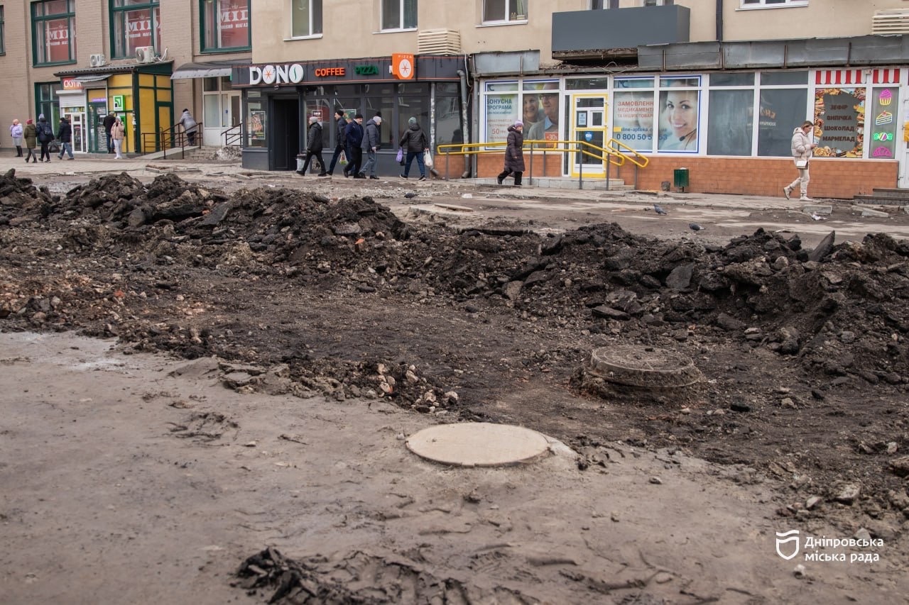 У Дніпрі розпочали комплексну реконструкцію першого цьогоріч трамвайного переїзду - 03.03.2026