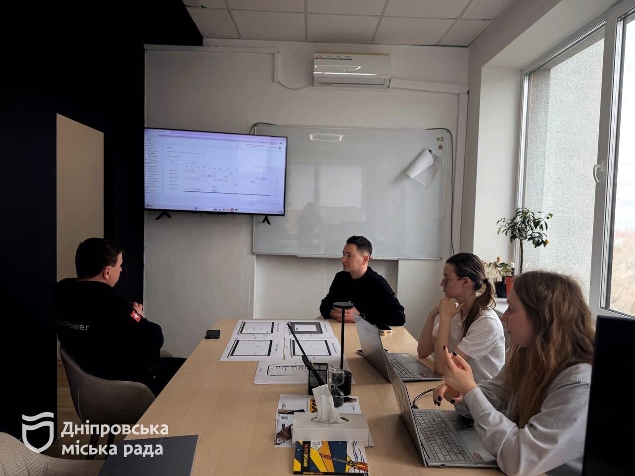 У Дніпрі впроваджують єдиний електронний журнал - 04.03.2026