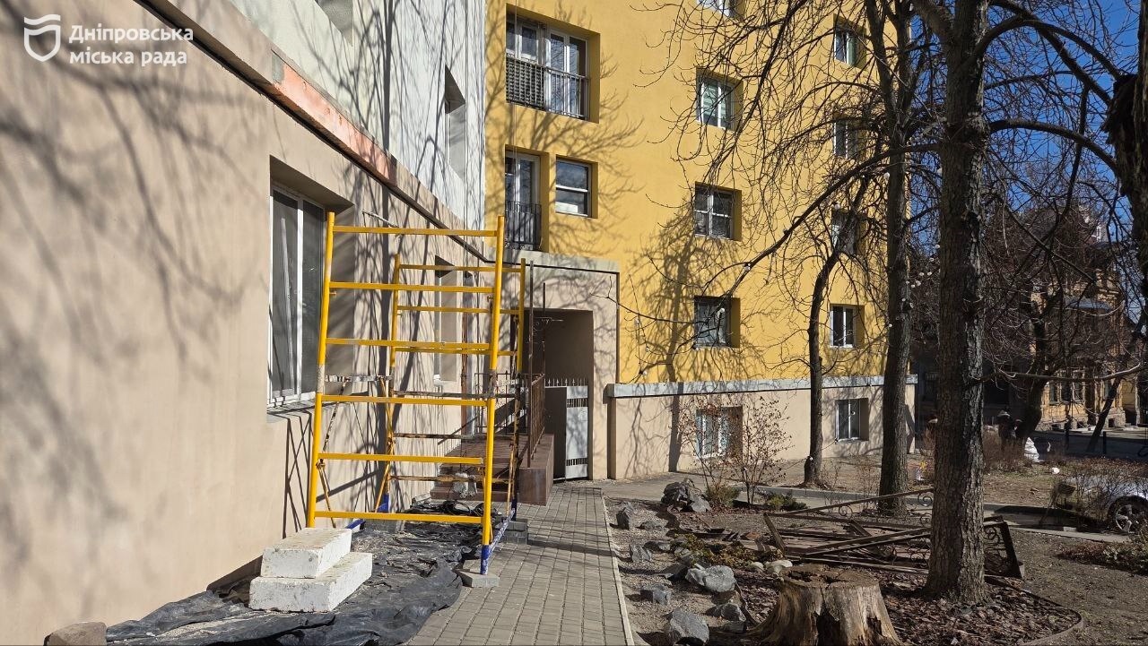 «Стало набагато тепліше»: жителі Дніпра оцінили результати програми енергомодернізації будинків