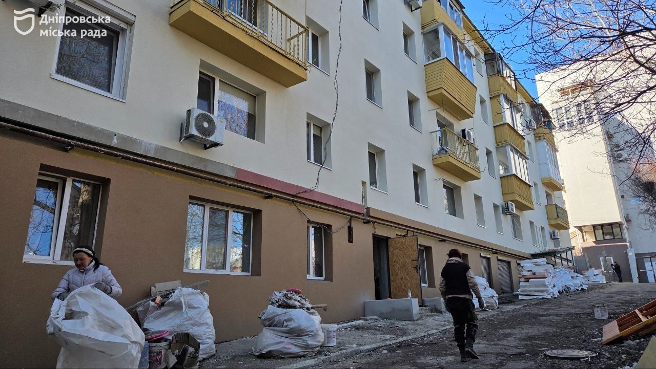 «Стало набагато тепліше»: жителі Дніпра оцінили результати програми енергомодернізації будинків