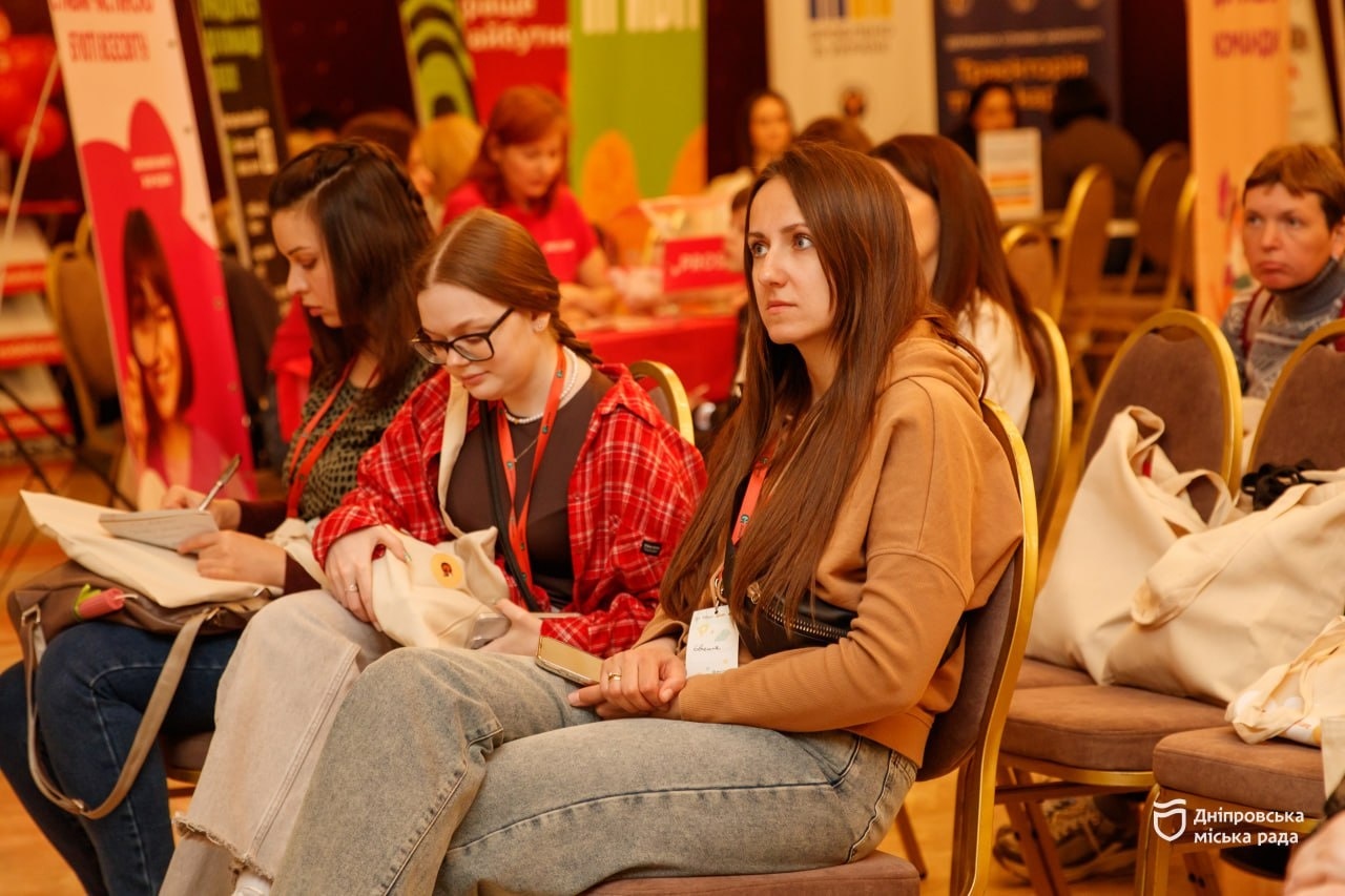 У Дніпрі пройшов ярмарок вакансій для жінок. 20 компаній-роботодавців пропонують працевлаштування - 15.03.2026