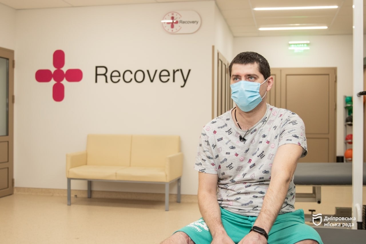 Поранений герой відновлюється після важких боїв і ампутації у Дніпрі - 19.03.2026