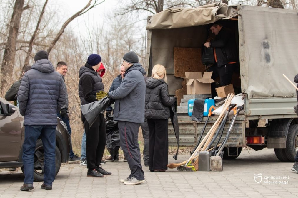 Чистий_Дніпро: на Набережній Перемоги прибрали сміття - 26.03.2026