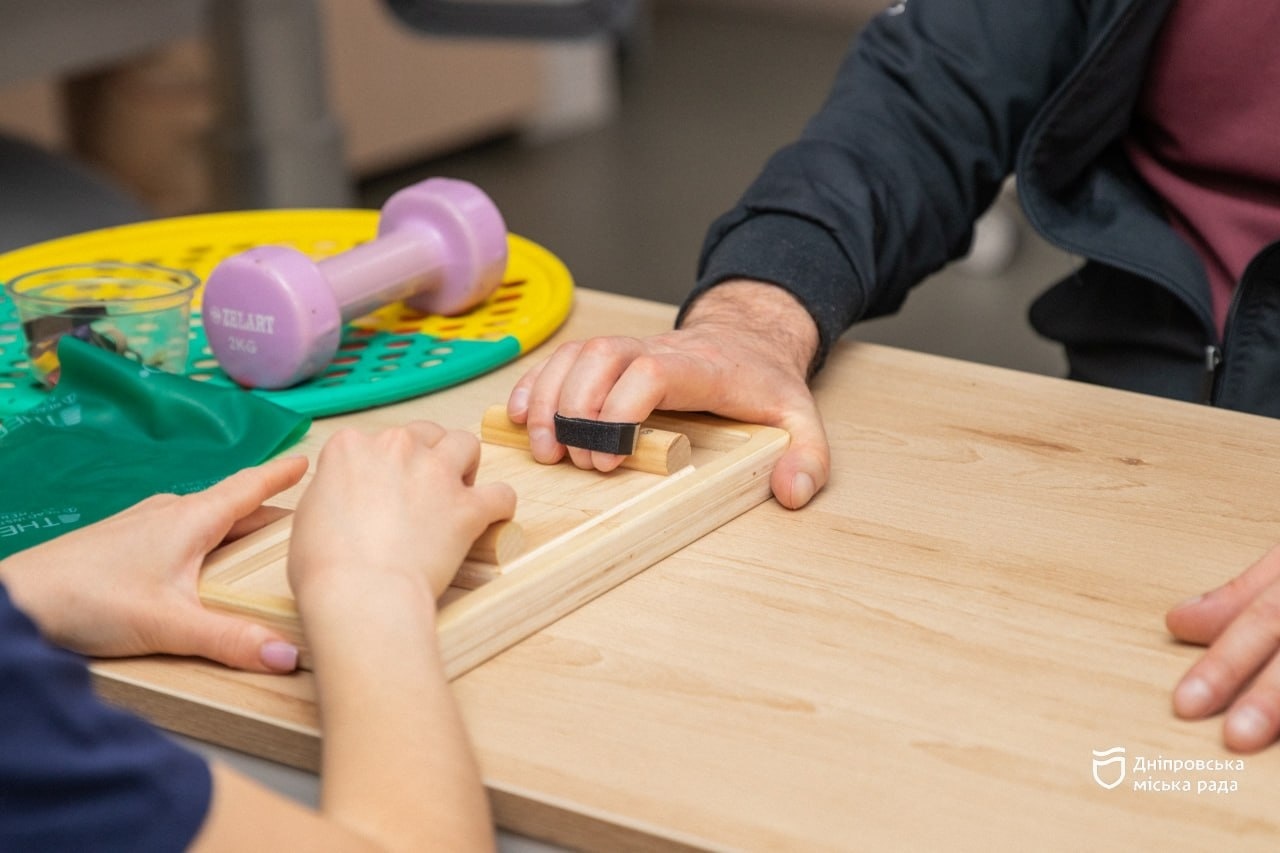 У Дніпрі допомагають відновитися після складних бойових травм - 26.03.2026