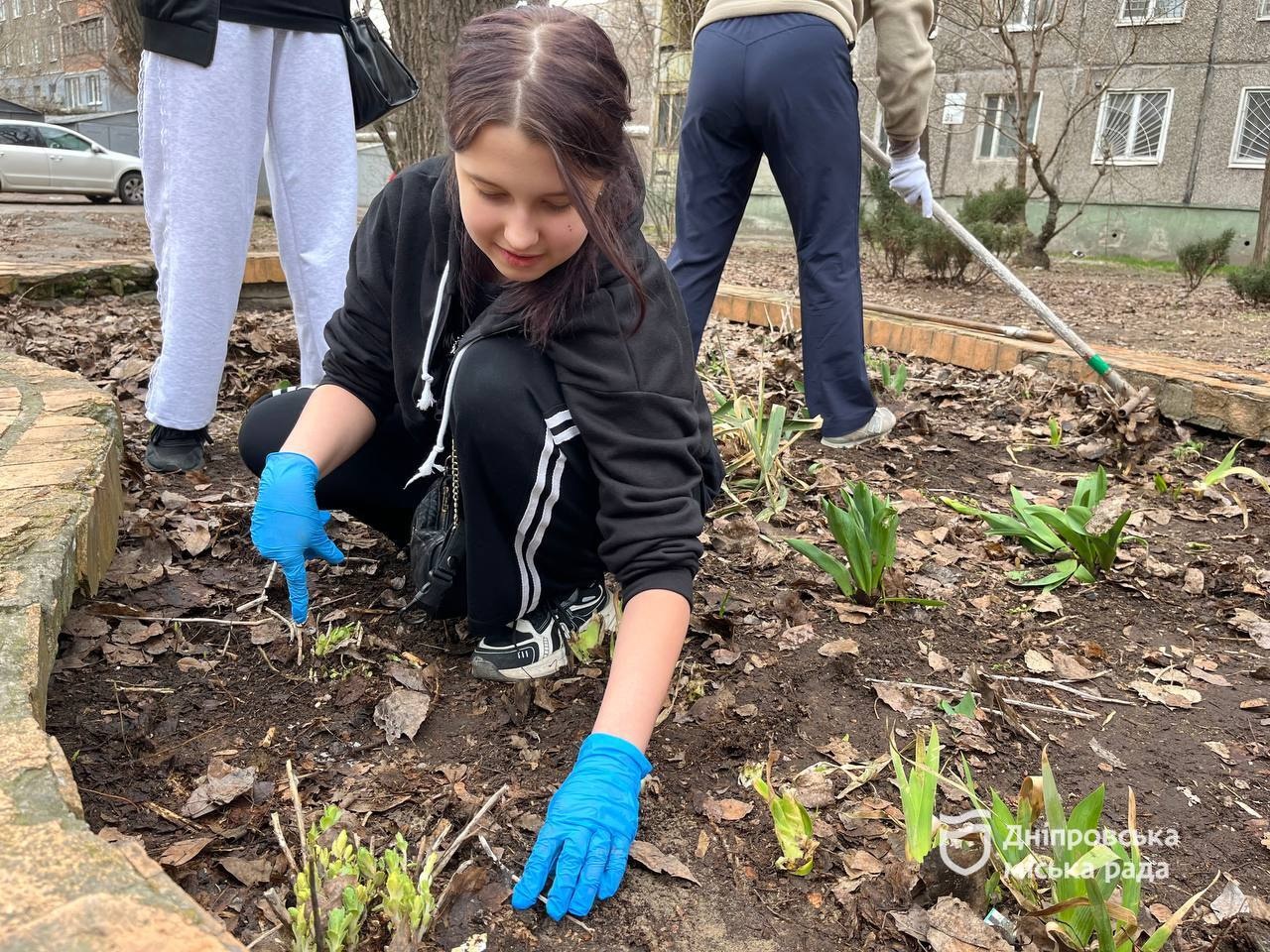 У Дніпрі продовжують долучатися до міської акції #Чистий_Дніпро - 27.03.2026