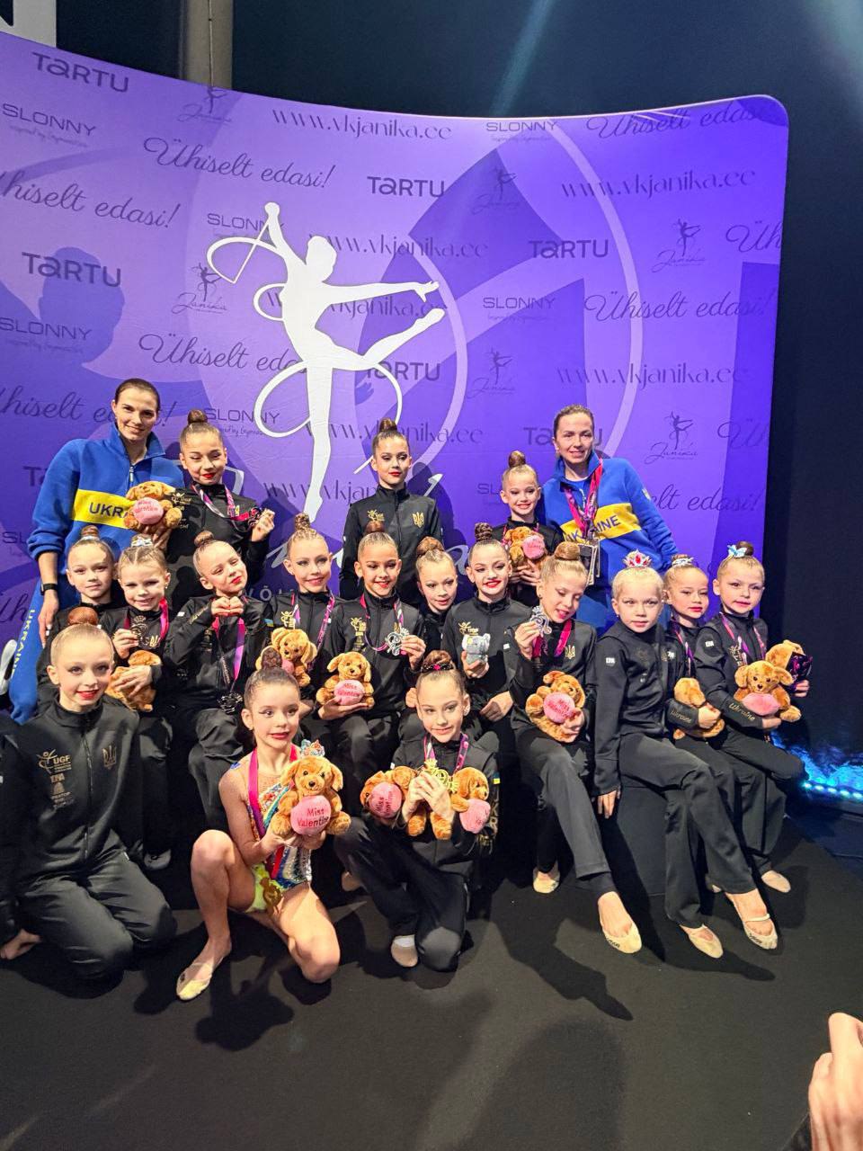 Гімнастки з Дніпра вибороли 20 медалей на престижному турнірі в Естонії