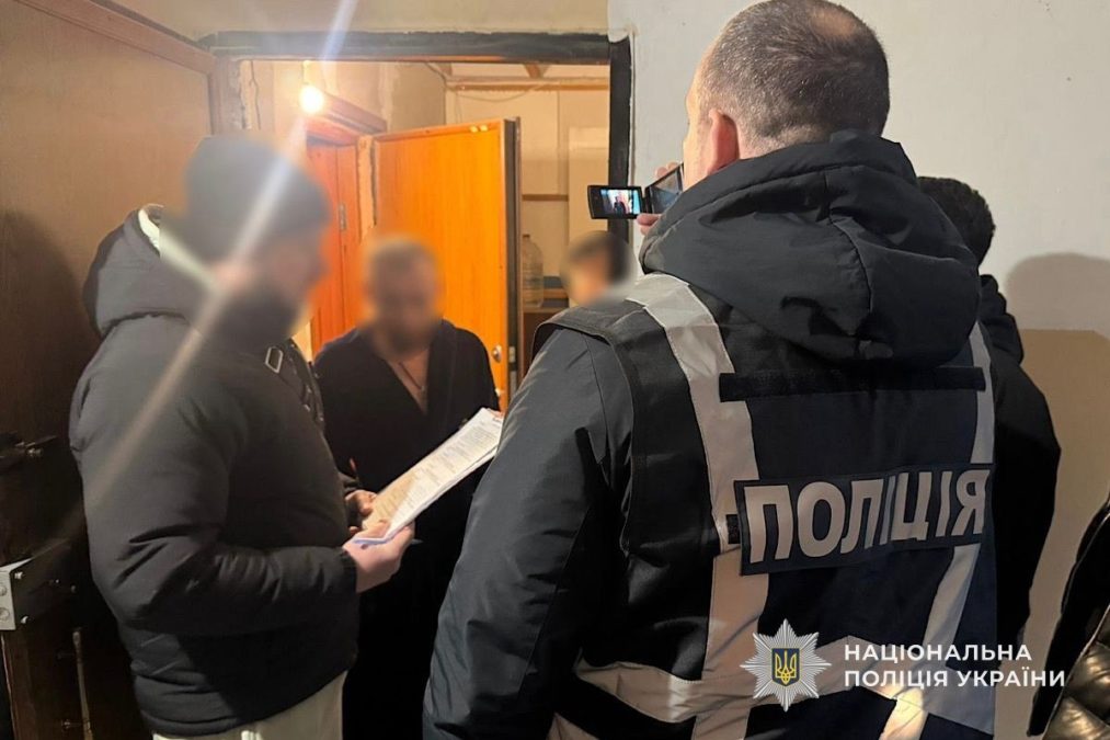 За 15 тисяч гривень «гарантував» водійські права: у Дніпрі чоловіку повідомили про підозру