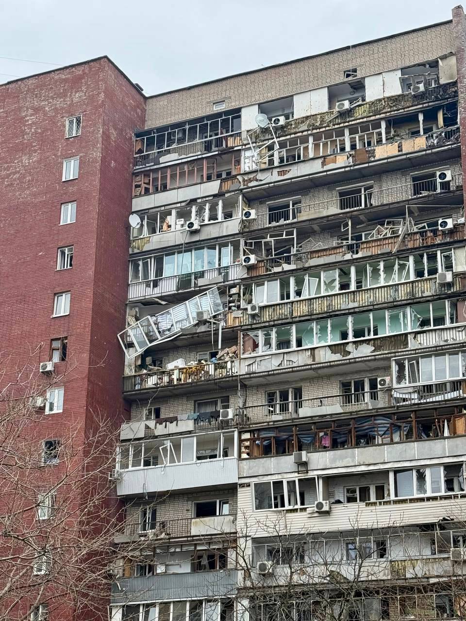 У Дніпрі через атаку пошкоджено 4 багатоповерхівки та дитсадки, – Борис Філатов