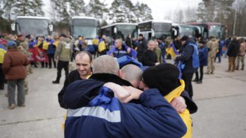 300 українських захисників повернулися з російського полону - 06.03.2026