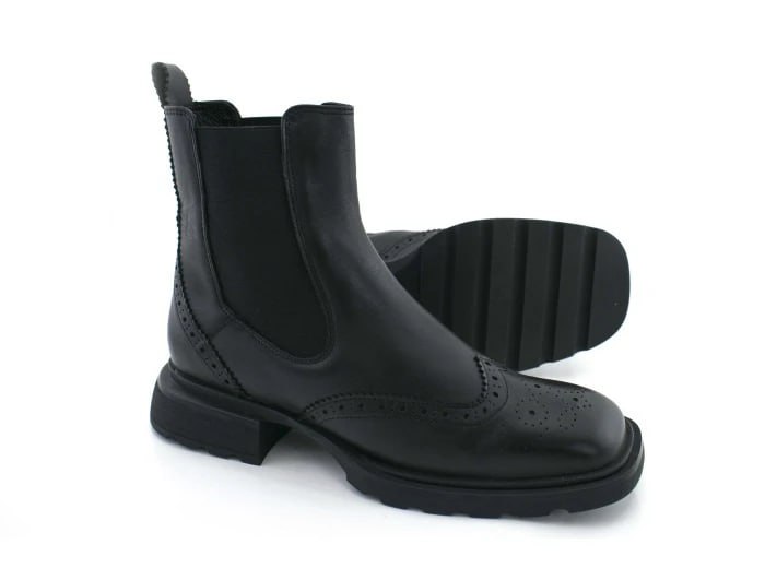 Челсі на плоскій підошві та на каблуку: яку модель обрати для міського образу - 19.03.2026 