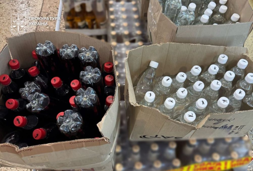 У Кривому Розі правоохоронці вилучили понад 2 тисячі літрів фальсифікованого алкоголю - 19.03.2026