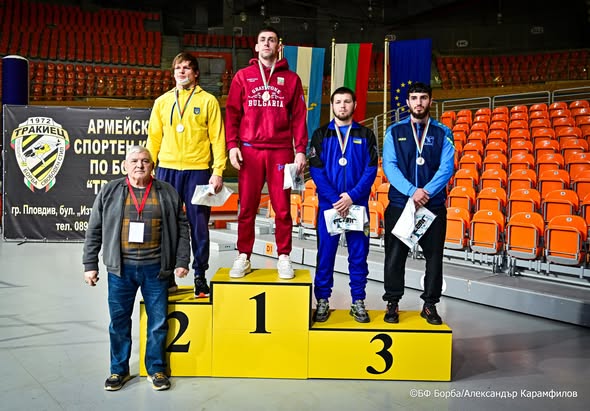 Дніпрянин Володимир Яковлєв здобув «срібло» на турнірі з боротьби в Болгарії - 28.03.2026