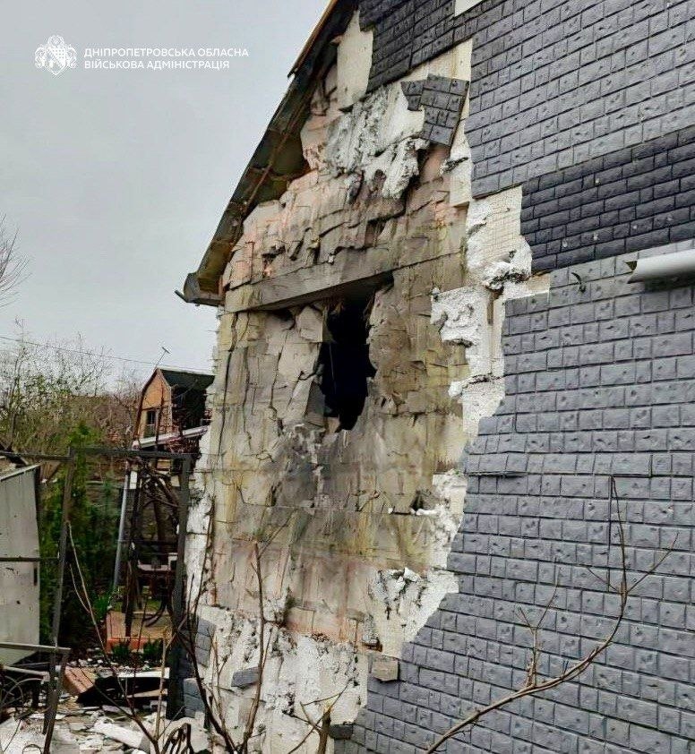 Ворог масовано атакував три райони Дніпропетровщини: є постраждалий - 31.03.2026 Ворог масовано атакував три райони Дніпропетровщини: є постраждалий - 31.03.2026