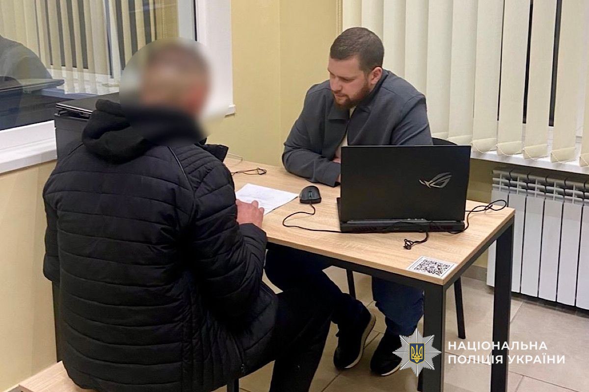 У Дніпрі чоловік підпалив авто знайомого через ревнощі