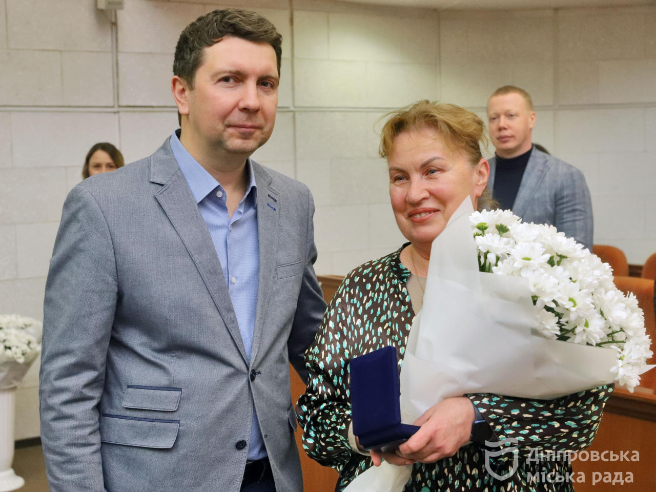 У Дніпрі під час сесії традиційно нагородили медичних працівників