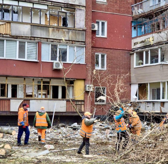 У Дніпрі через атаку пошкоджено 4 багатоповерхівки та дитсадки, – Борис Філатов