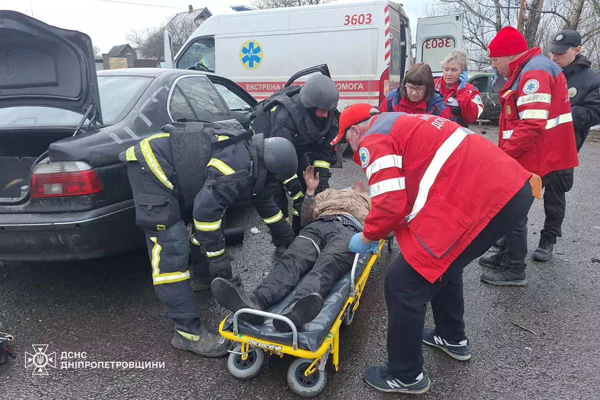 ДТП на Синельниківщині: зіткнулися «ГАЗ 3302» та «BMW», є постраждалі - 25.03.2026