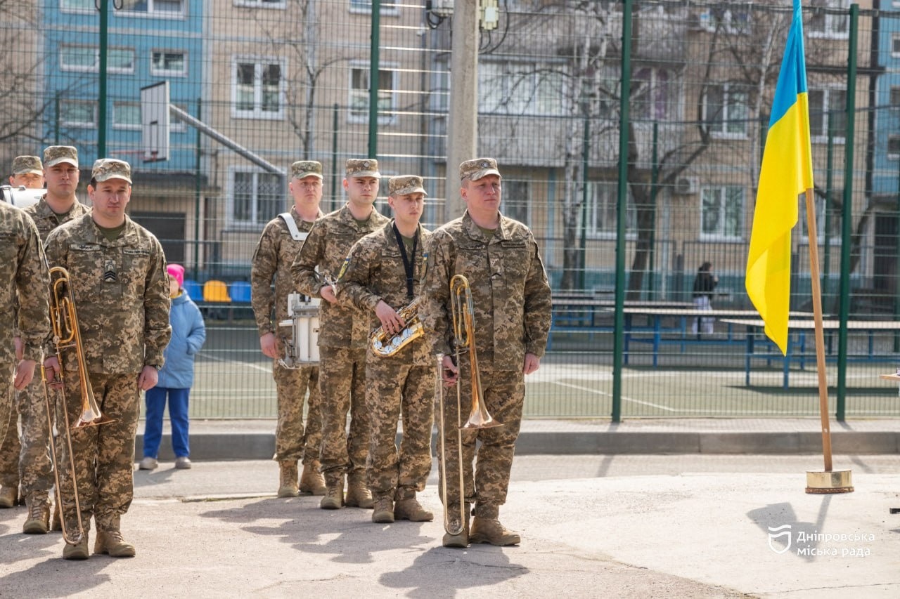 «Пам’ять сильніша за смерть». У Дніпрі відкрили меморіальну дошку Герою України Юрію Горовцю - 27.03.2026