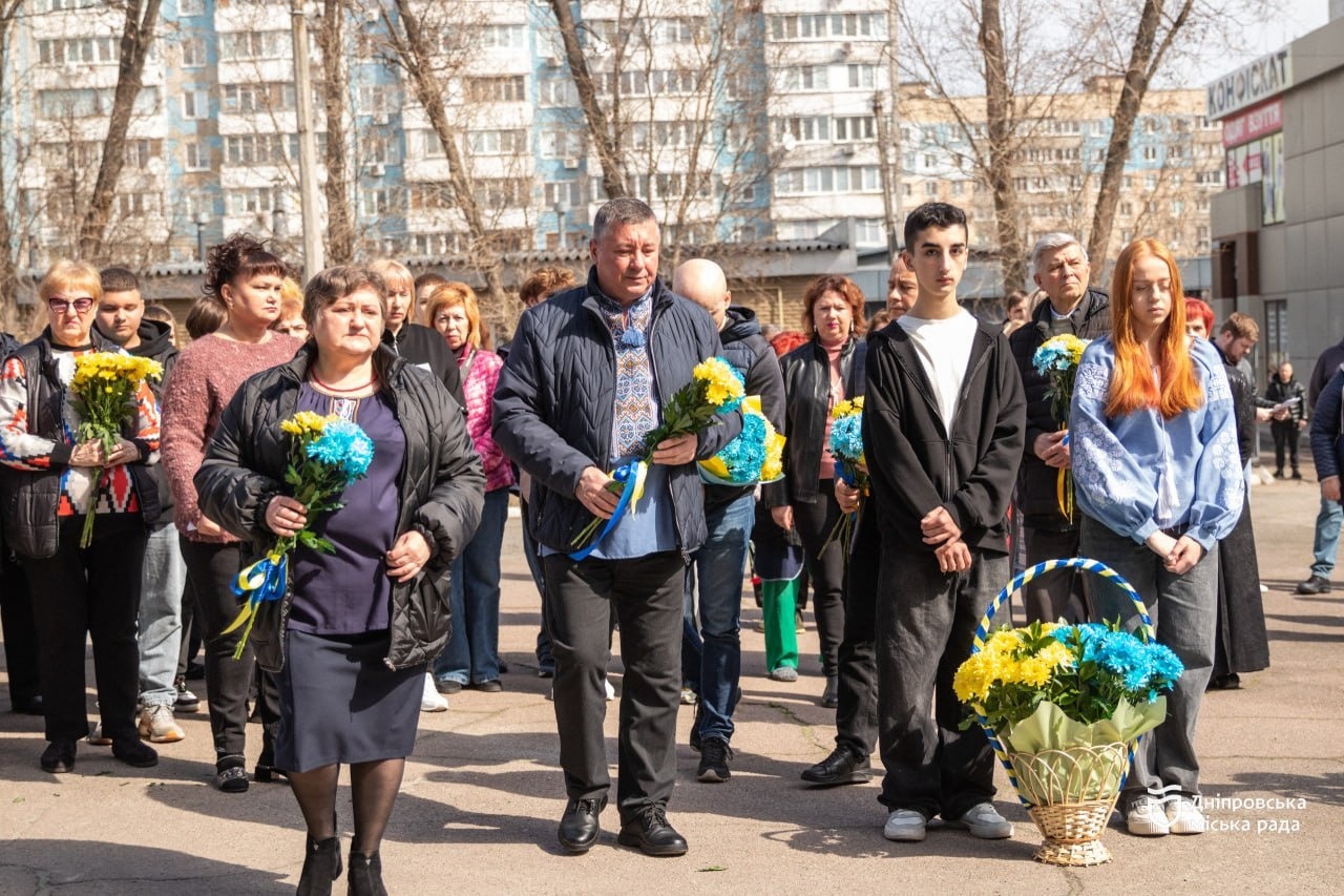 «Пам’ять сильніша за смерть». У Дніпрі відкрили меморіальну дошку Герою України Юрію Горовцю - 27.03.2026