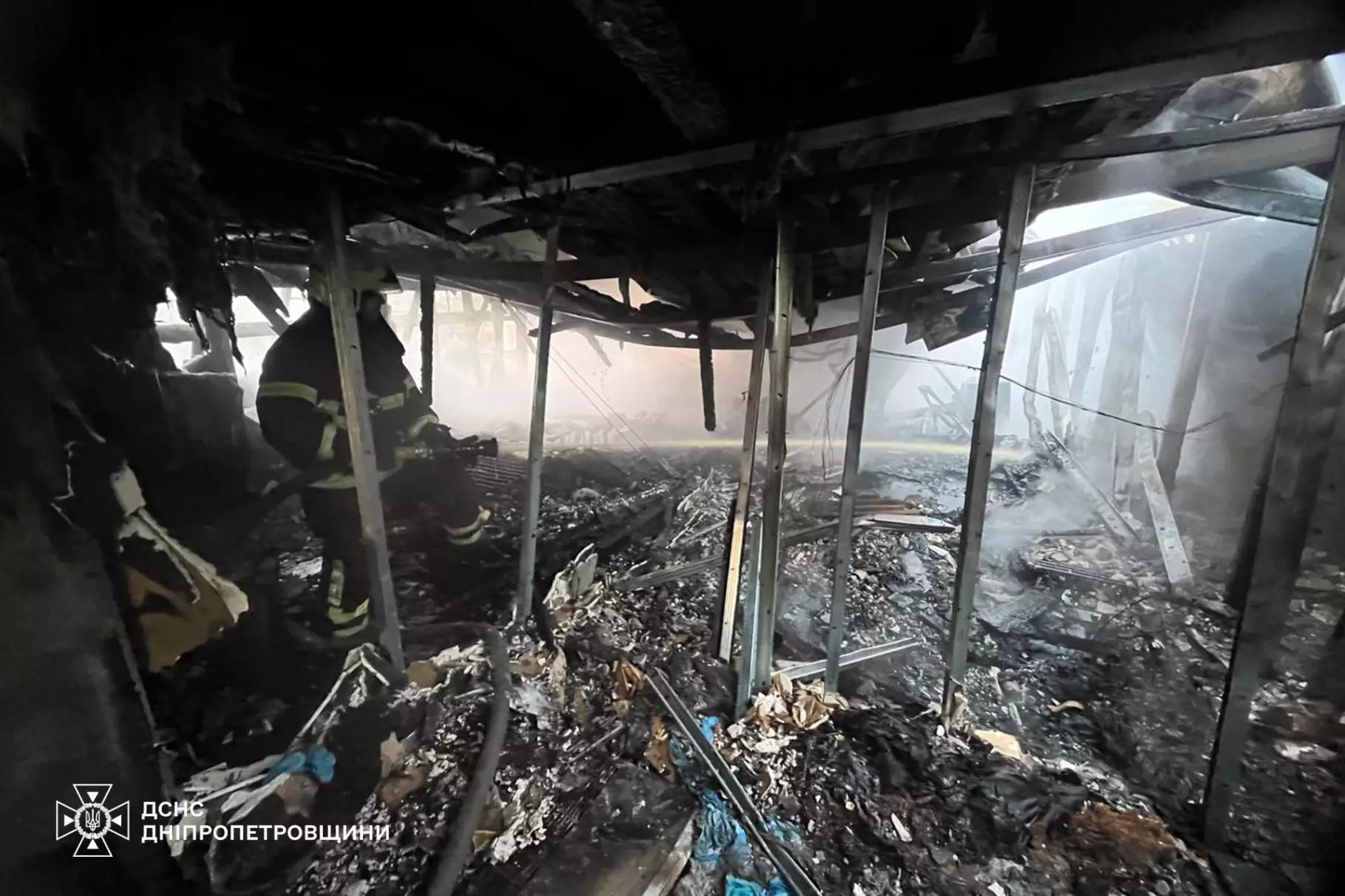 Пожежа на Передовій у Дніпрі: горів дах житлового будинку - 29.04.2026