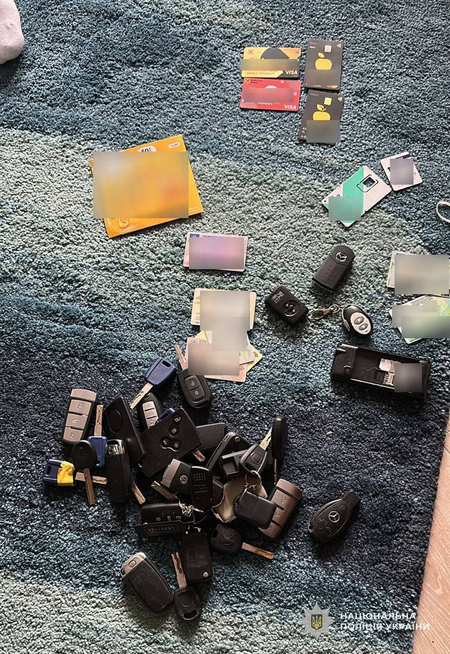 У Дніпрі організовували «пакетний» виїзд за кордон за 12 тисяч доларів - 14.04.2026