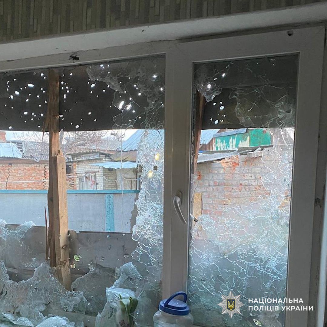 На Дніпропетровщині ворог атакував п’ять районів області: поліція оприлюднила фото наслідків - 17.04.2026