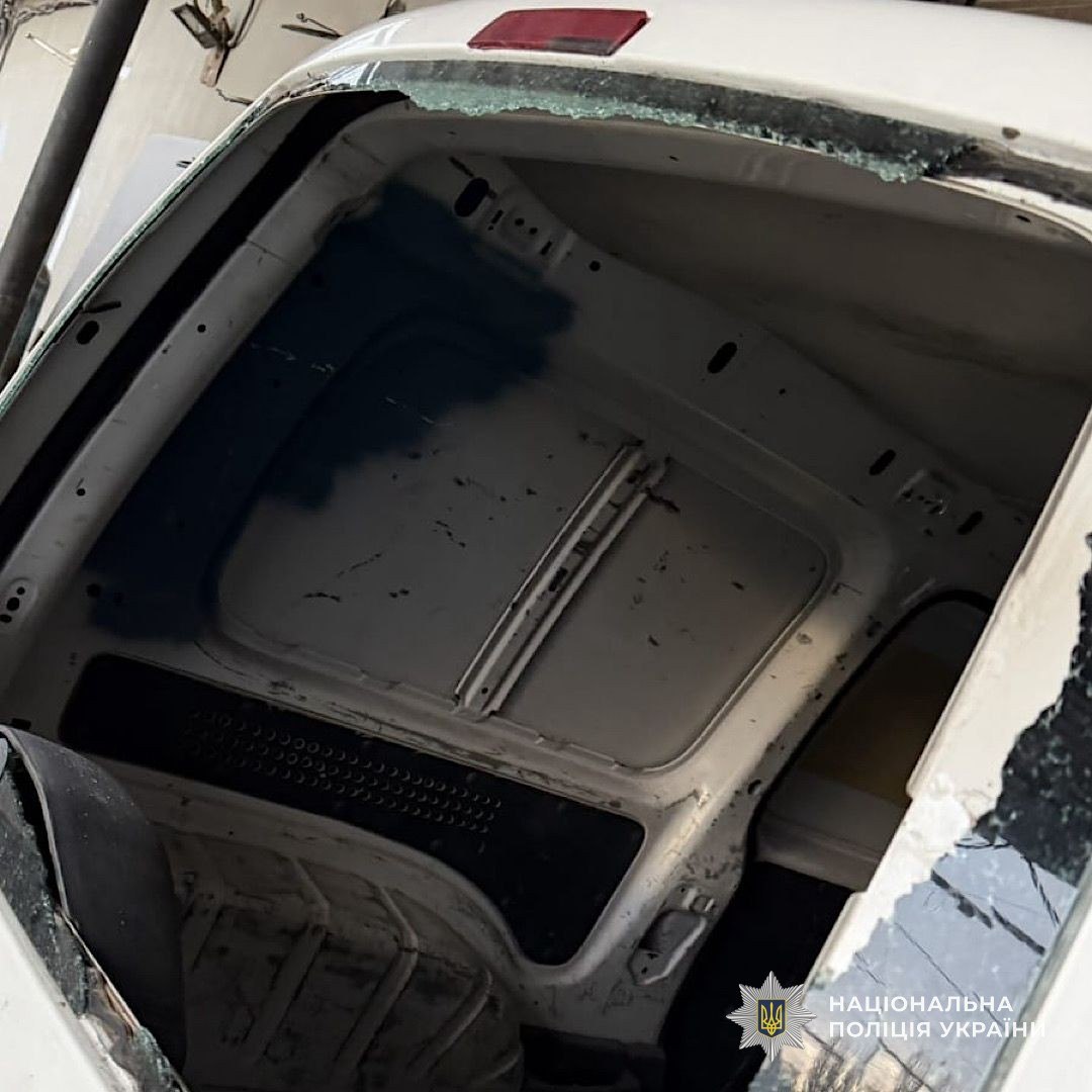 На Дніпропетровщині ворог атакував п’ять районів області: поліція оприлюднила фото наслідків - 17.04.2026