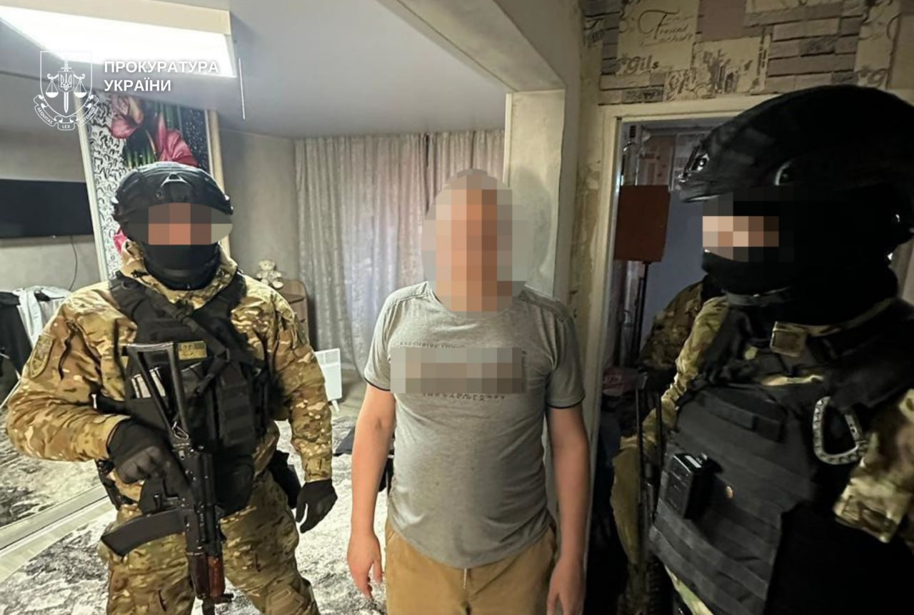 У Дніпрі шахрай захоплював та продавав чужі квартири за підробленими документами - 29.04.2026