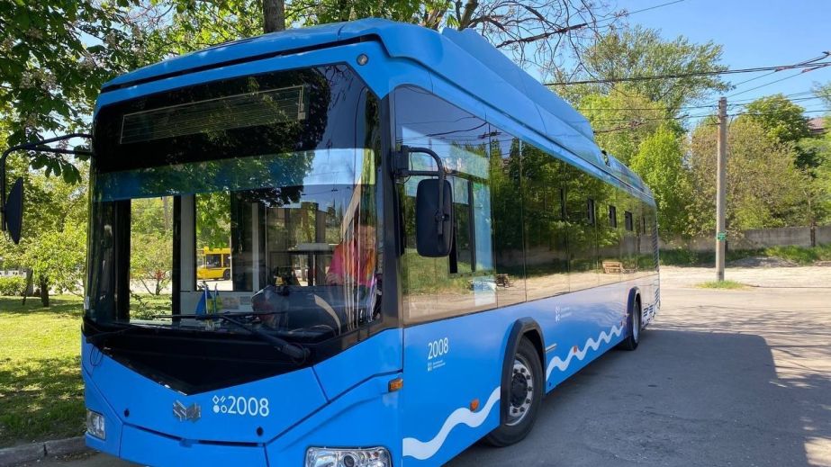 Робота громадського транспорту у поминальні дні у Дніпрі