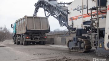 Самарський мост у Дніпрі перекритий: ремонтують дорогу - 1.04.2026