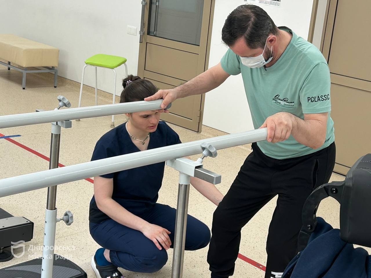 Сапер з Дніпра повертається до життя після важких уламкових поранень - 02.04.2026