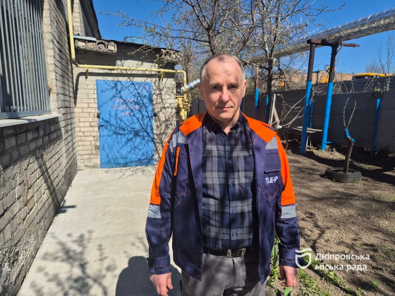 #Чистий_Дніпро та #Дніпро_квітучий: працівники КП «Теплоенерго» об’єдналися задля створення чистоти і краси на території однієї з котелень - 06.04.2026