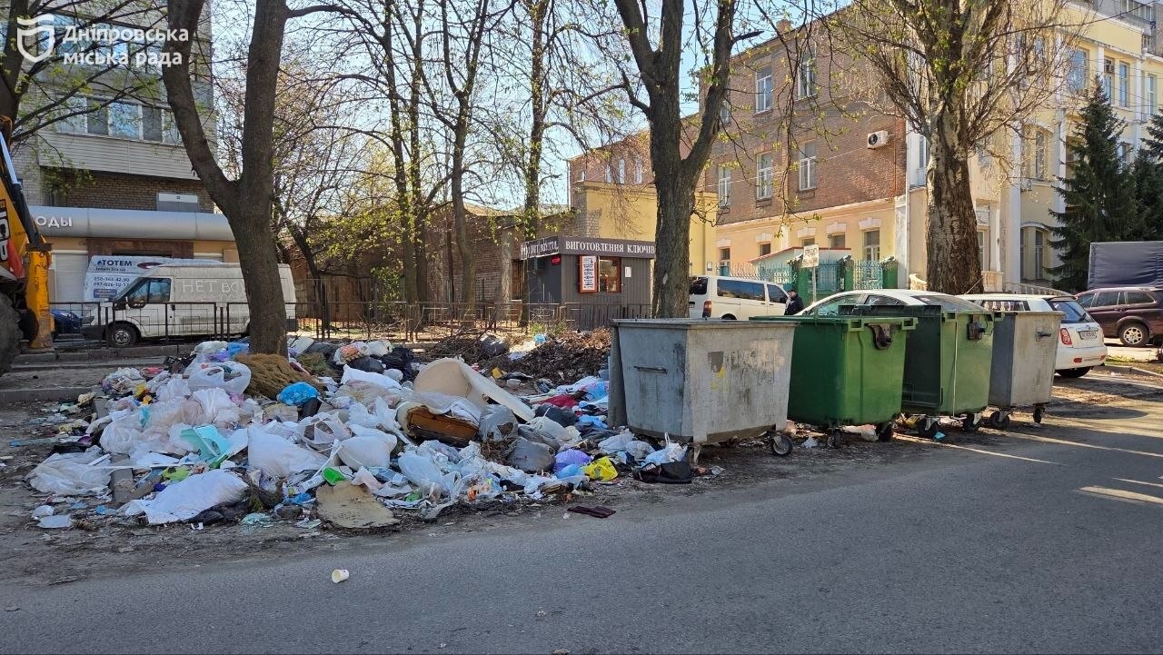 У Дніпрі вивезли 13 кубів сміття