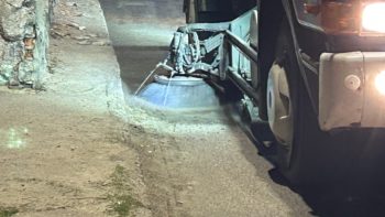 Вночі у Дніпрі прибирають вулиці - 08.04.2026