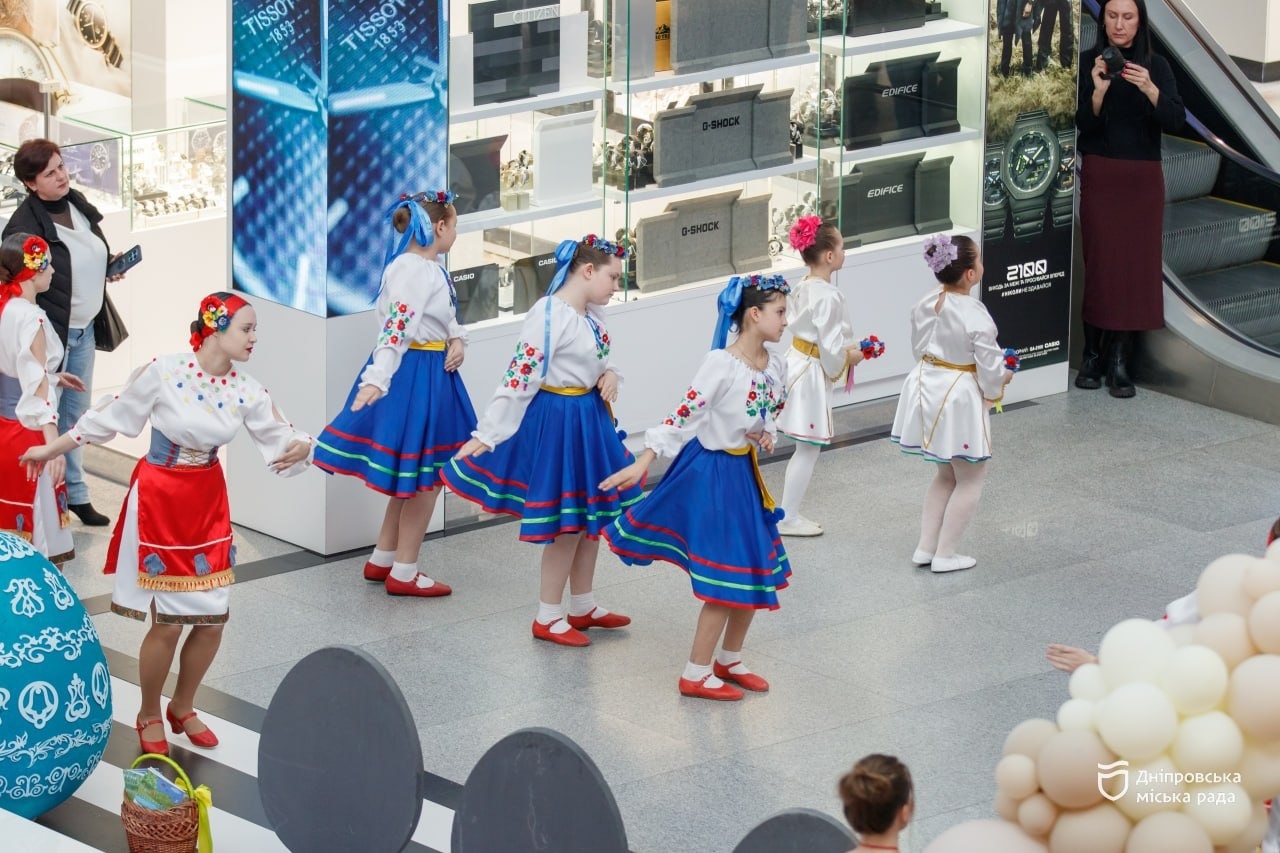 Майстер-класи, конкурси та фотозони: у Дніпрі провели інтерактивний захід «Великдень – свято душі та Перемоги» - 09.04.2026