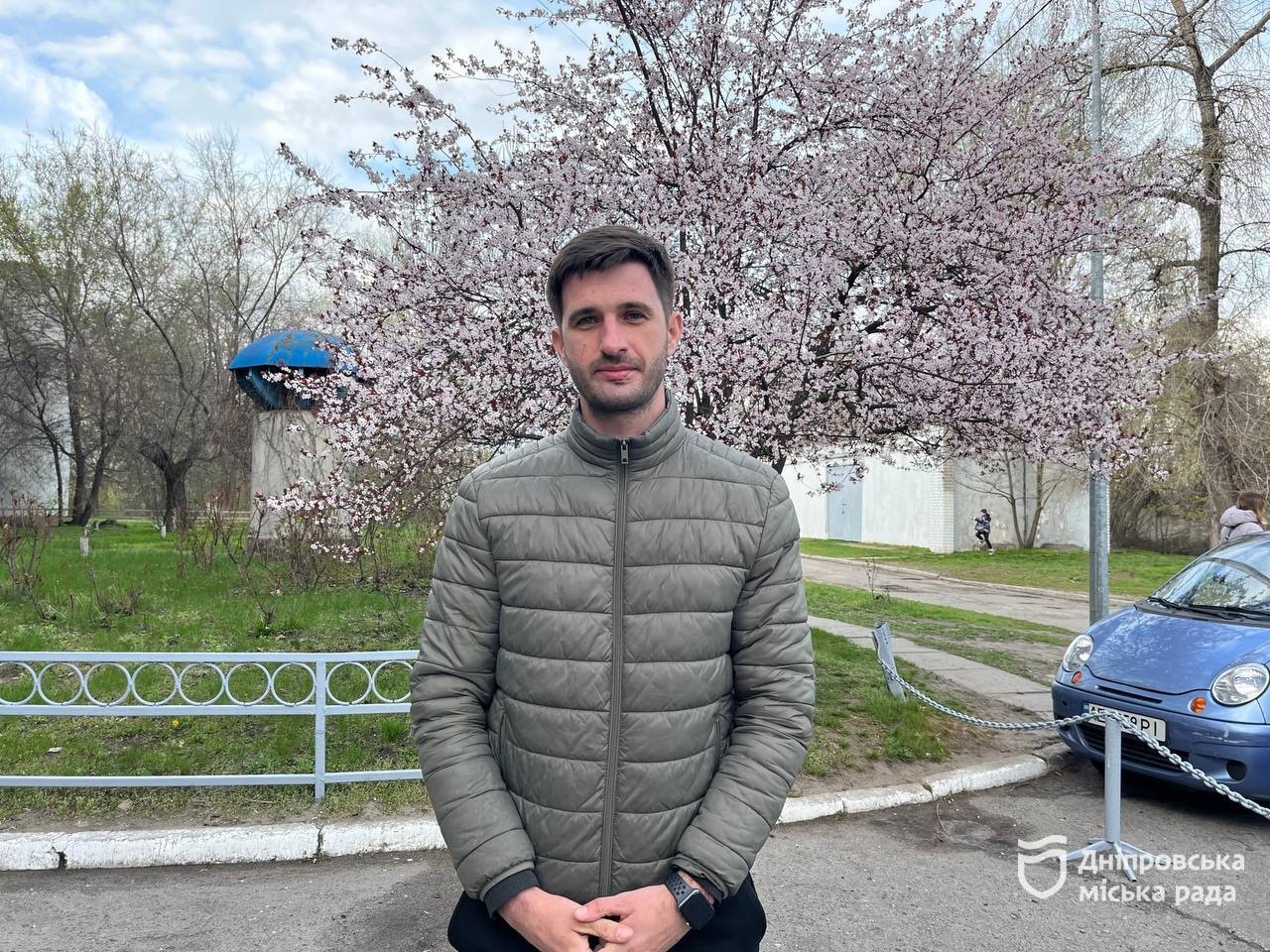 У Дніпрі провели екологічну акцію #Чистий_Дніпро та #Дніпро_квітучий: понад сотня учасників долучилися до прибирання молодіжної локації - 09.04.2026