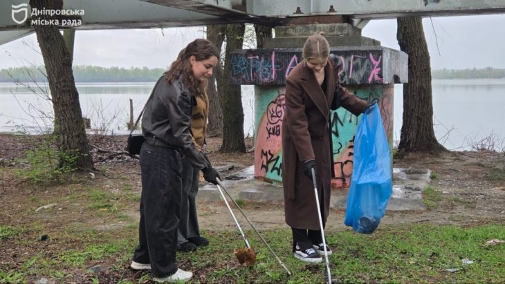 #Чистий_Дніпро: на Січеславській Набережній зібрали понад 300 кг сміття
