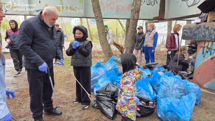 #Чистий_Дніпро: на Січеславській Набережній зібрали понад 300 кг сміття