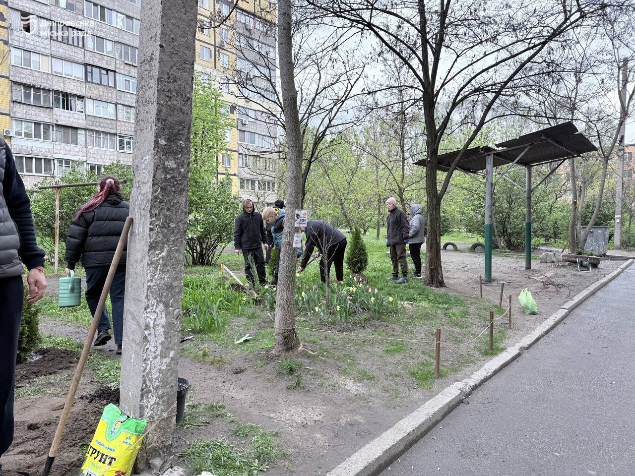 #Дніпро_квітучий. Мешканці будинків продовжують організовувати толоки заради гуртування та наведення порядку - 20.04.2026