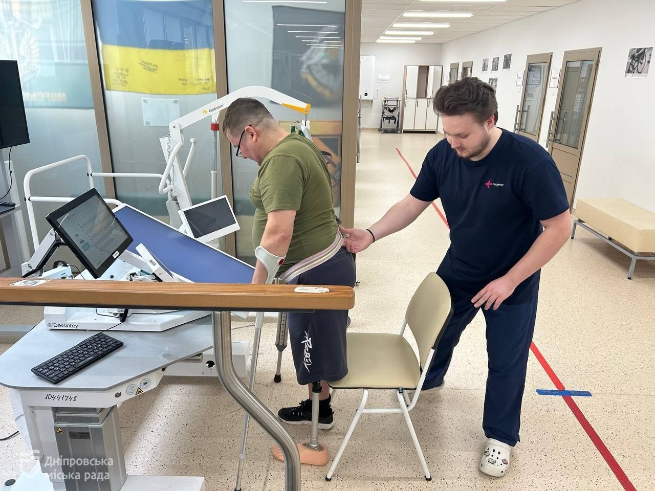 Втратив кінцівки на війні, але вчиться ходити заново: історія захисника Романа - 23.04.2026