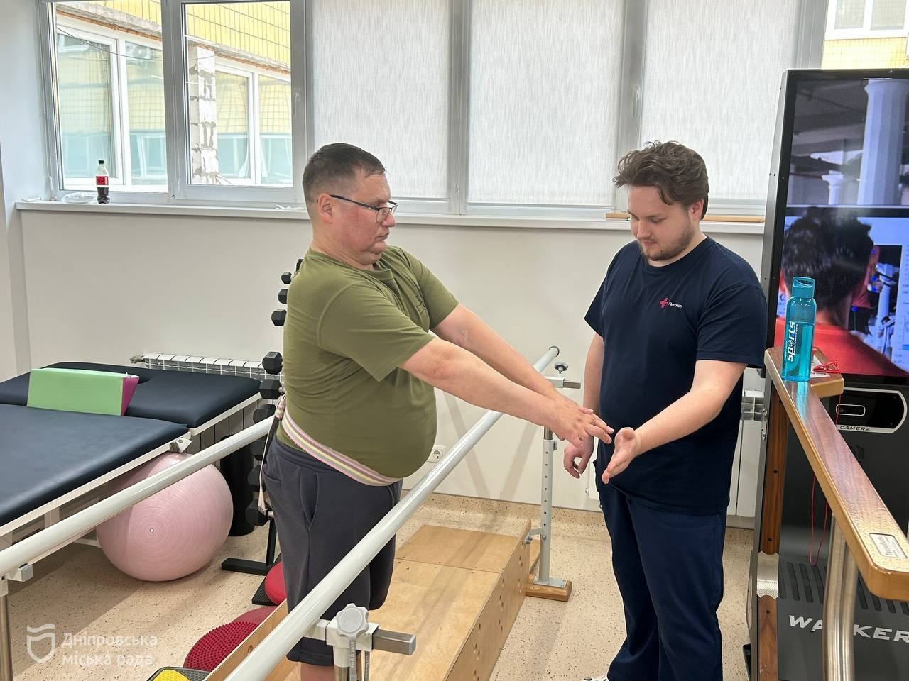 Втратив кінцівки на війні, але вчиться ходити заново: історія захисника Романа - 23.04.2026