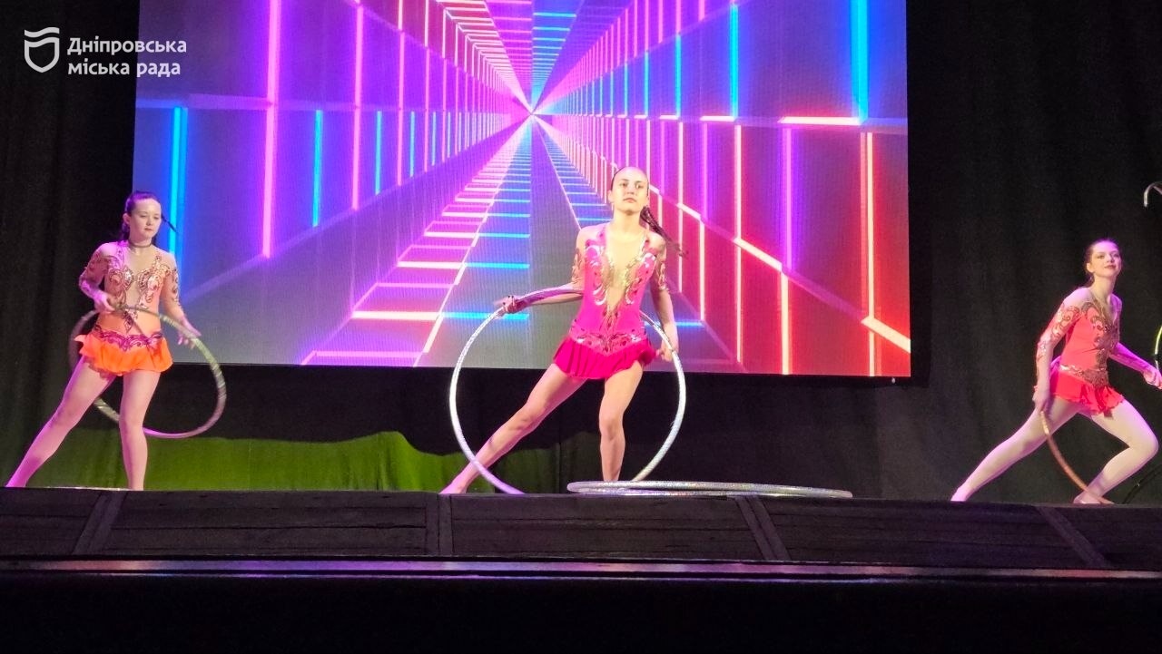 У Дніпрі відбувся фестиваль дитячої творчості «Зоряне коло» - 30.04.2026